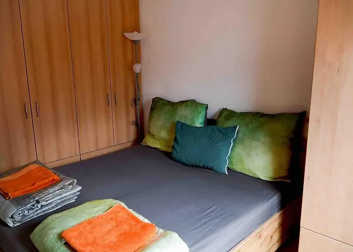 Close To City Centre And Next To Wien Hbf And Easy From Airport